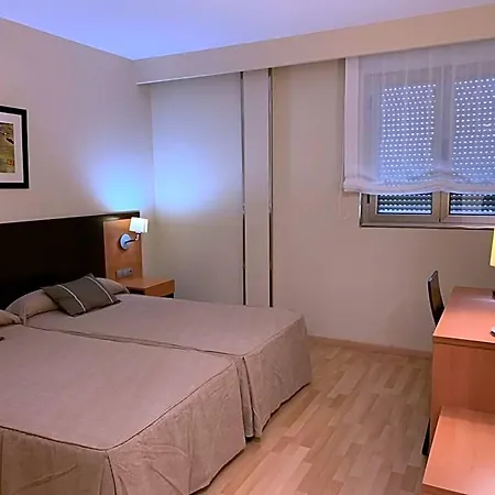 Hotel Castillo El Burgo 2*