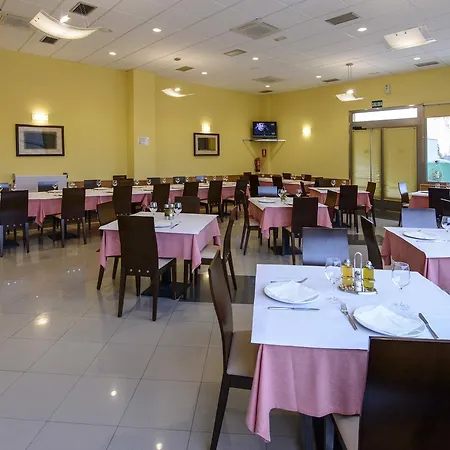 Castillo El Burgo 2*