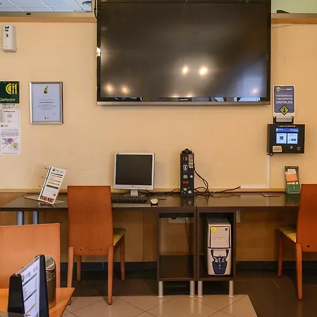 Castillo El Burgo 2*