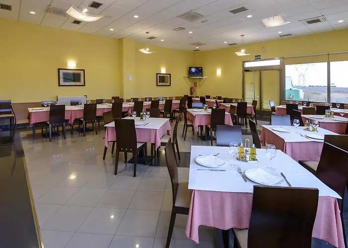 Castillo El Burgo 2*