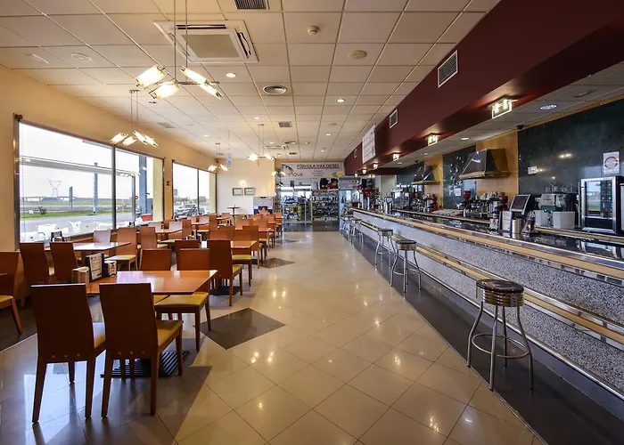 Castillo El Burgo ホテル エル・ブルゴ・ラネロ