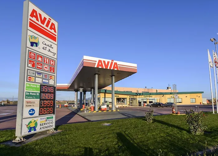 Castillo El Burgo 2*