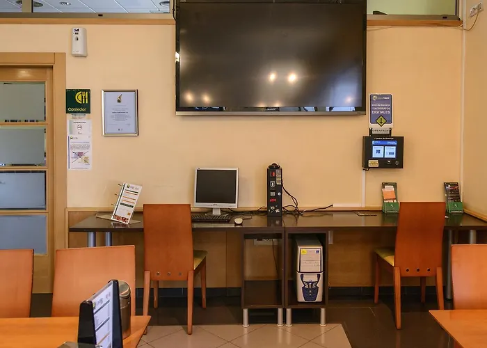 Castillo El Burgo 2*